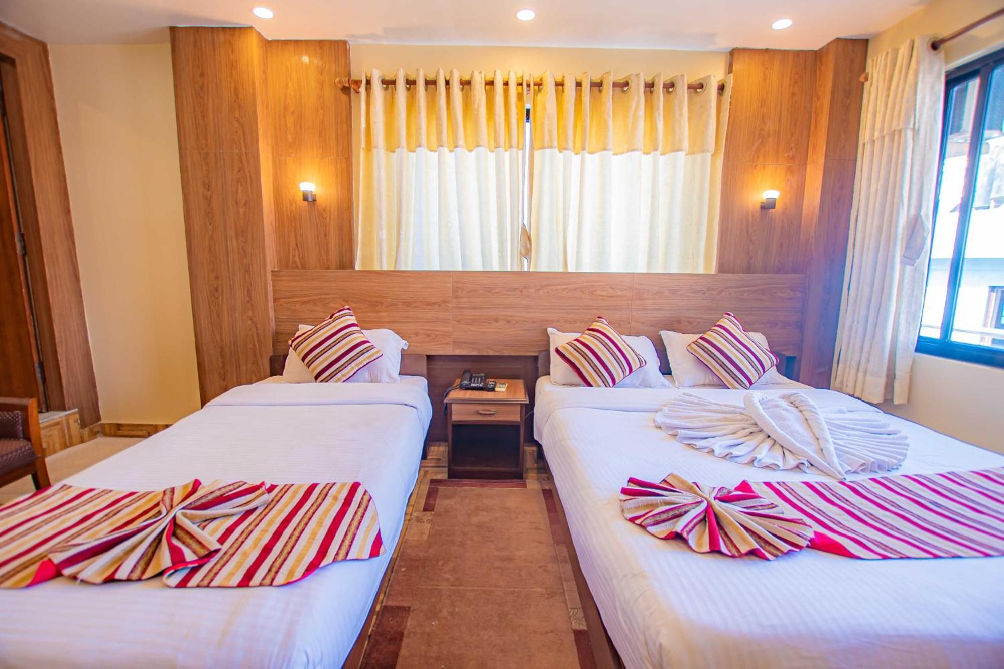 Hotel Crystal Palace Ποκάρα Εξωτερικό φωτογραφία