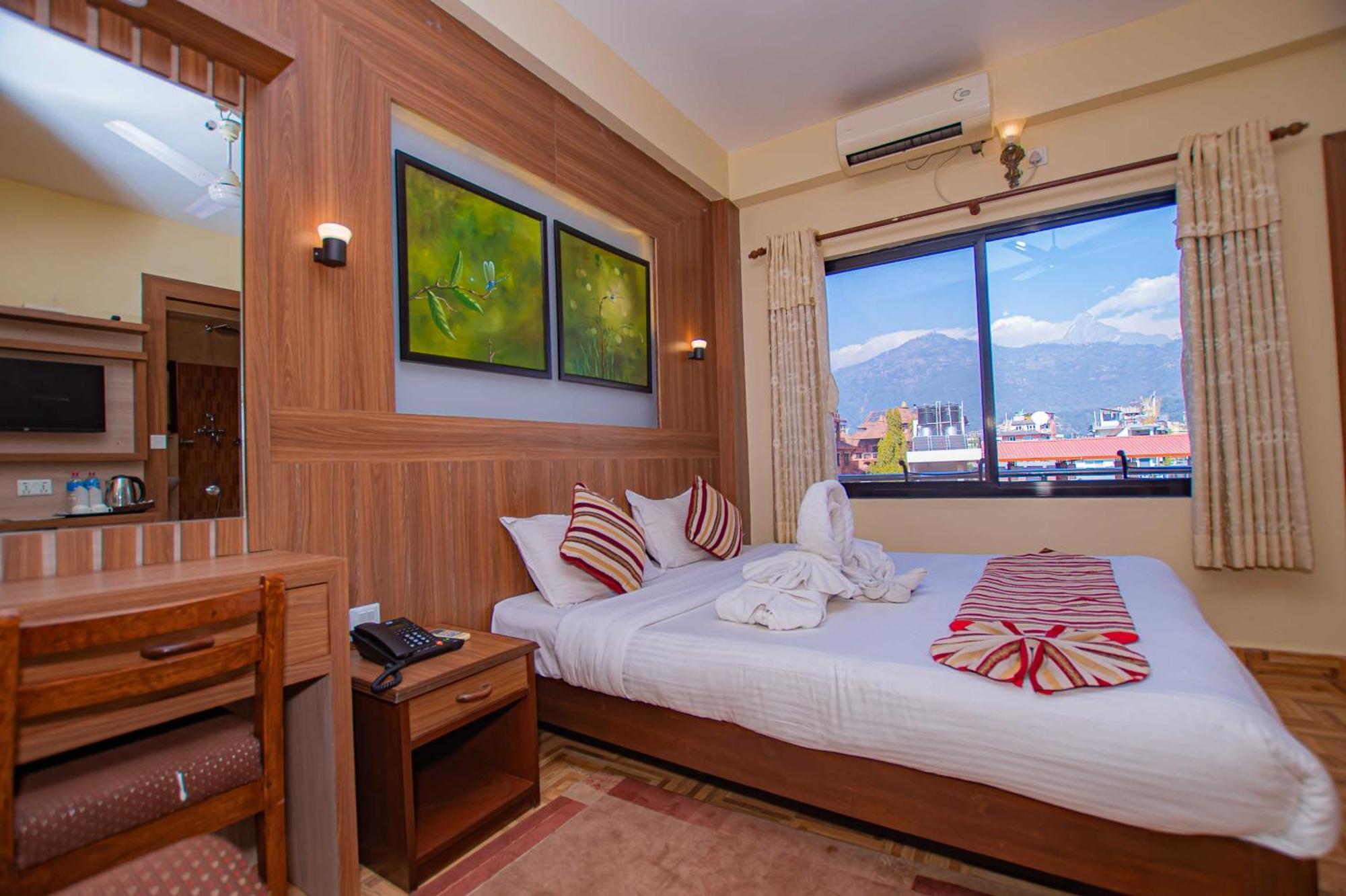 Hotel Crystal Palace Ποκάρα Εξωτερικό φωτογραφία