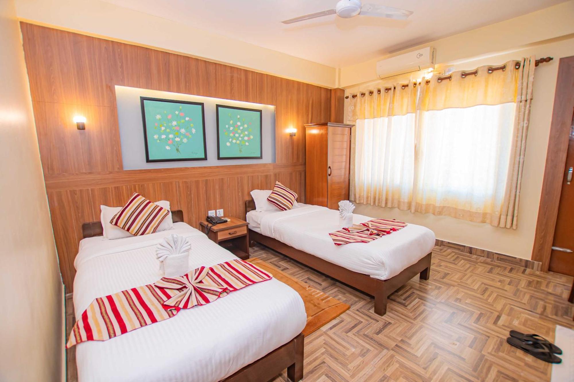 Hotel Crystal Palace Ποκάρα Εξωτερικό φωτογραφία