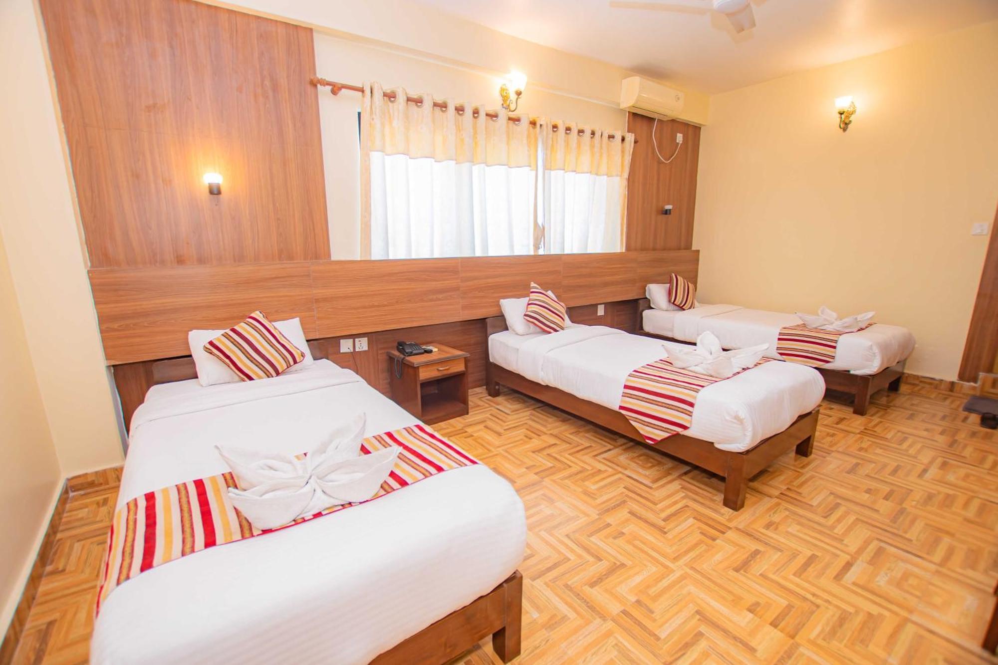 Hotel Crystal Palace Ποκάρα Εξωτερικό φωτογραφία