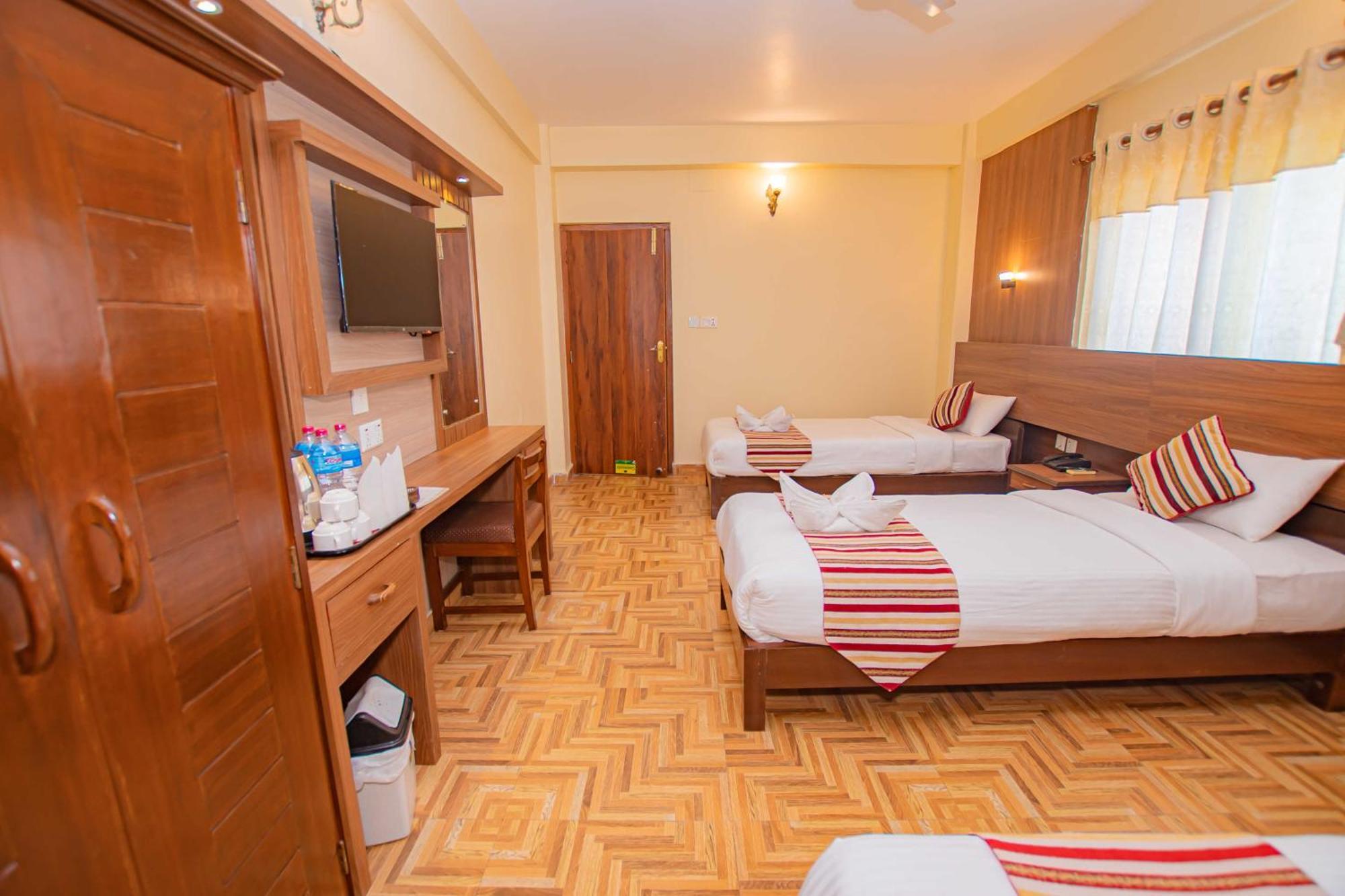 Hotel Crystal Palace Ποκάρα Εξωτερικό φωτογραφία