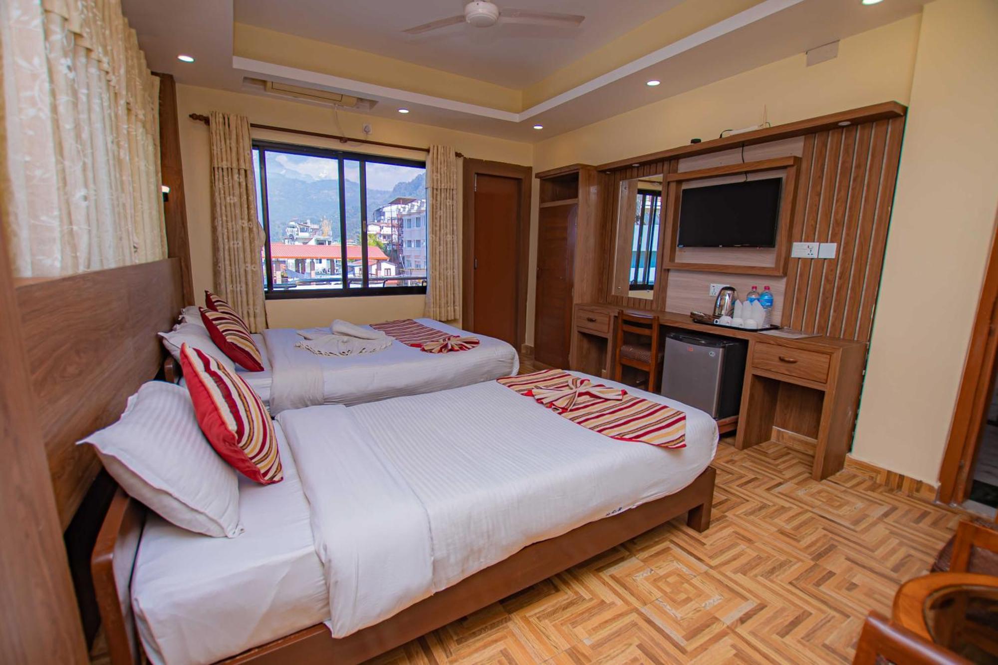 Hotel Crystal Palace Ποκάρα Εξωτερικό φωτογραφία