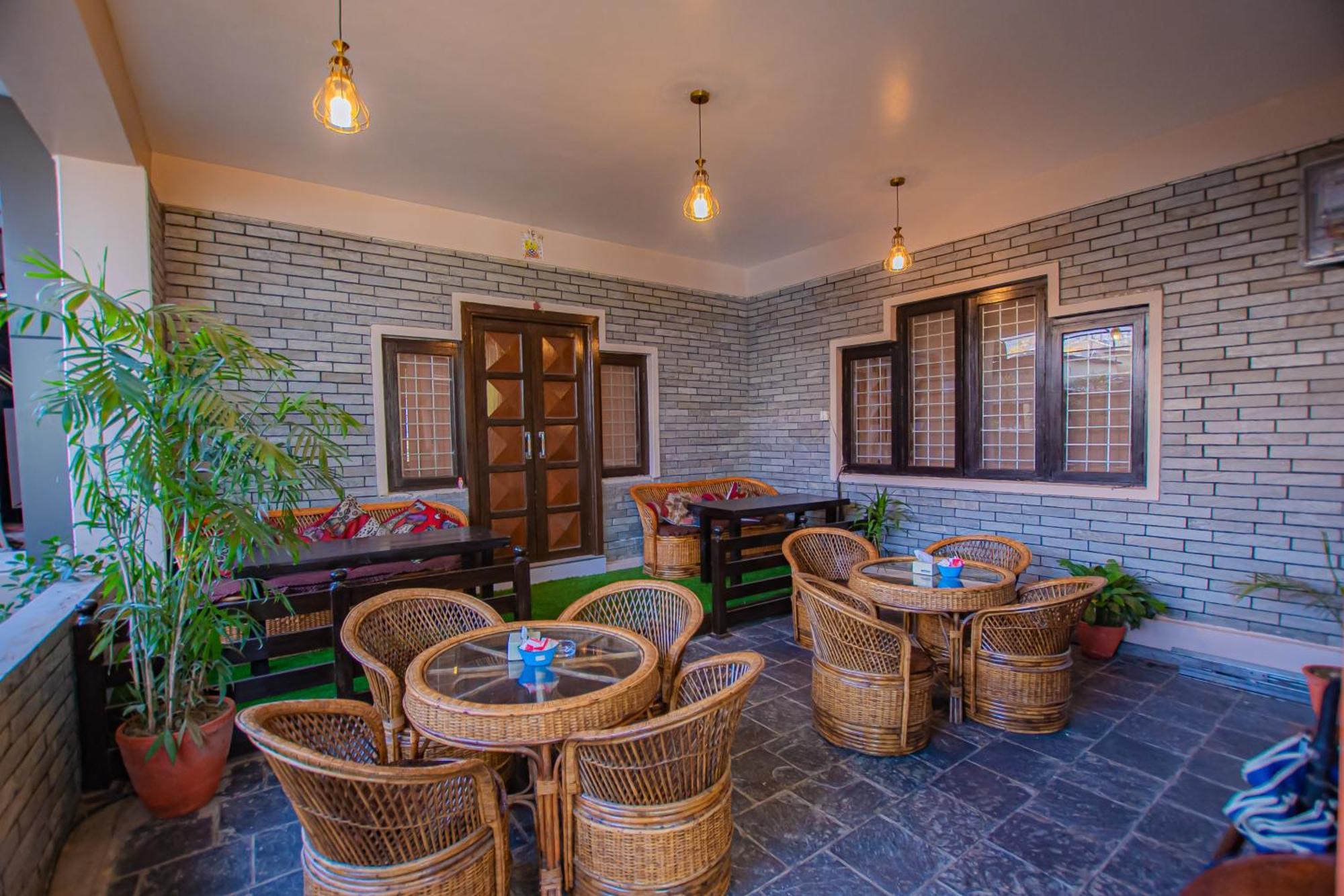 Hotel Crystal Palace Ποκάρα Εξωτερικό φωτογραφία