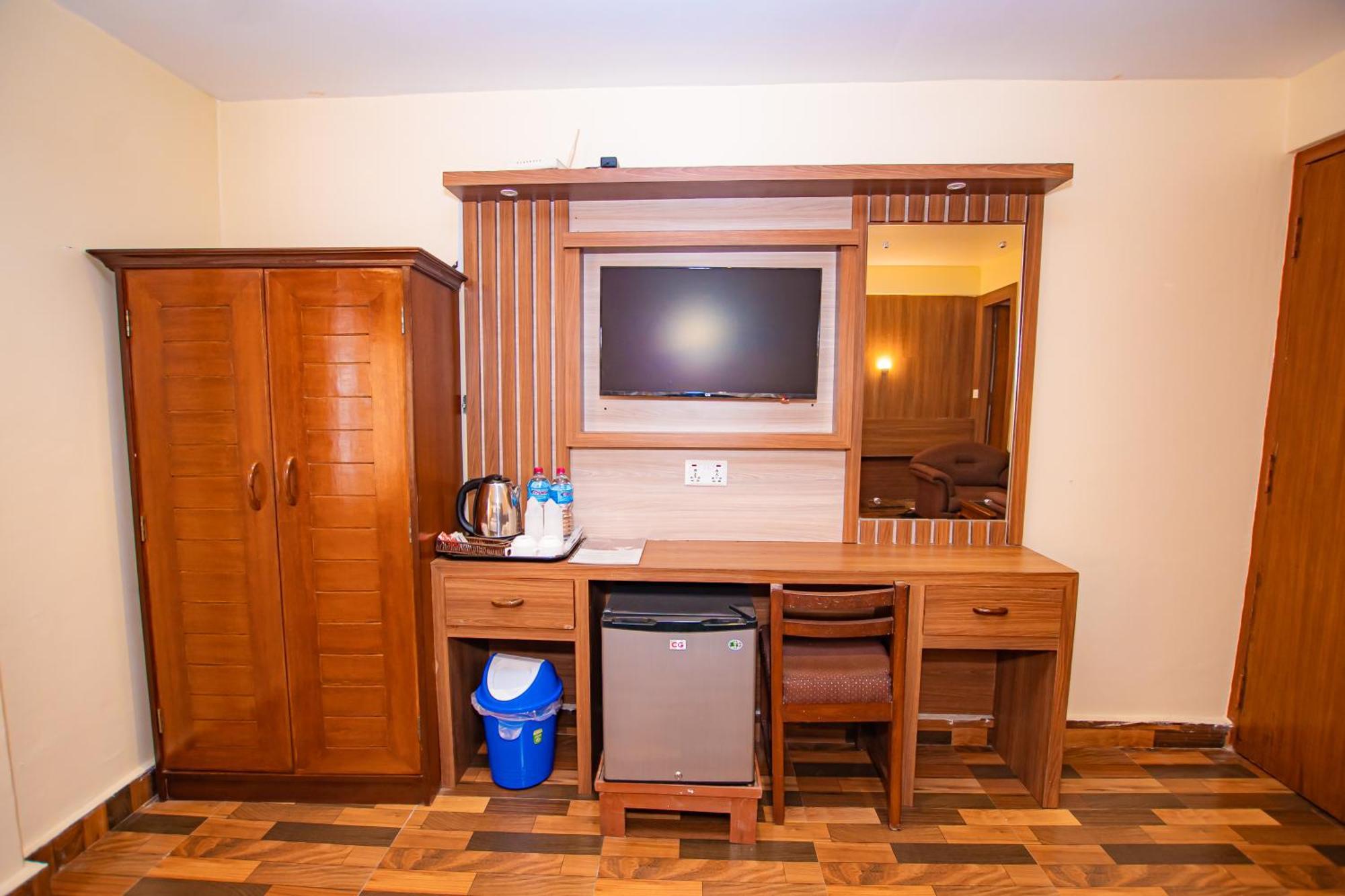 Hotel Crystal Palace Ποκάρα Εξωτερικό φωτογραφία