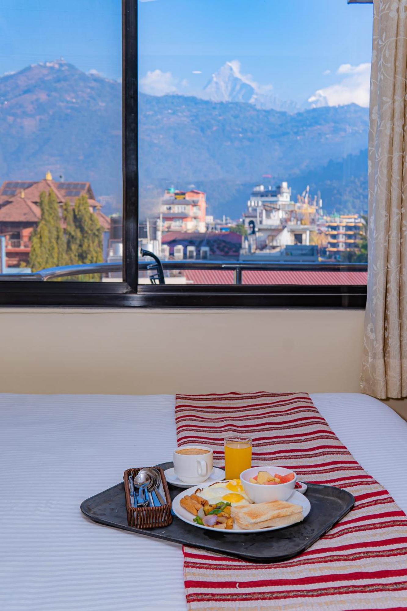 Hotel Crystal Palace Ποκάρα Εξωτερικό φωτογραφία